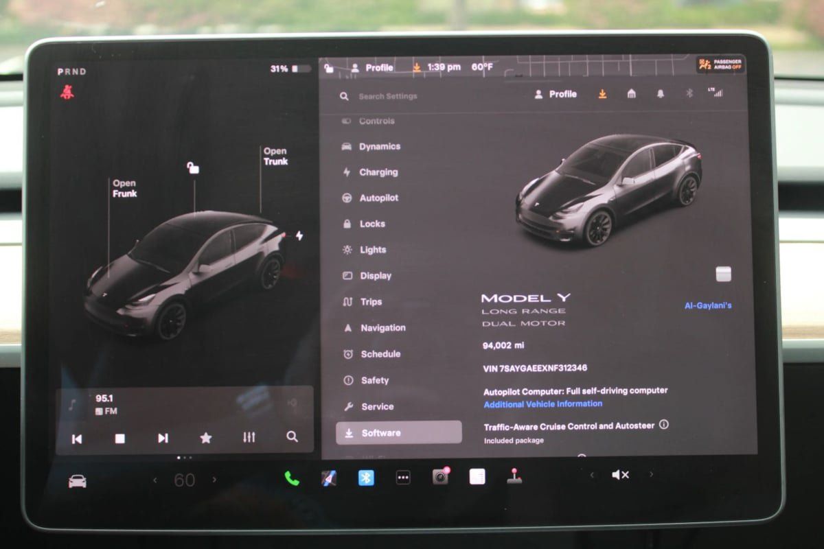 Used 2022 Tesla Model Y Long Range AWD/4WD image 15