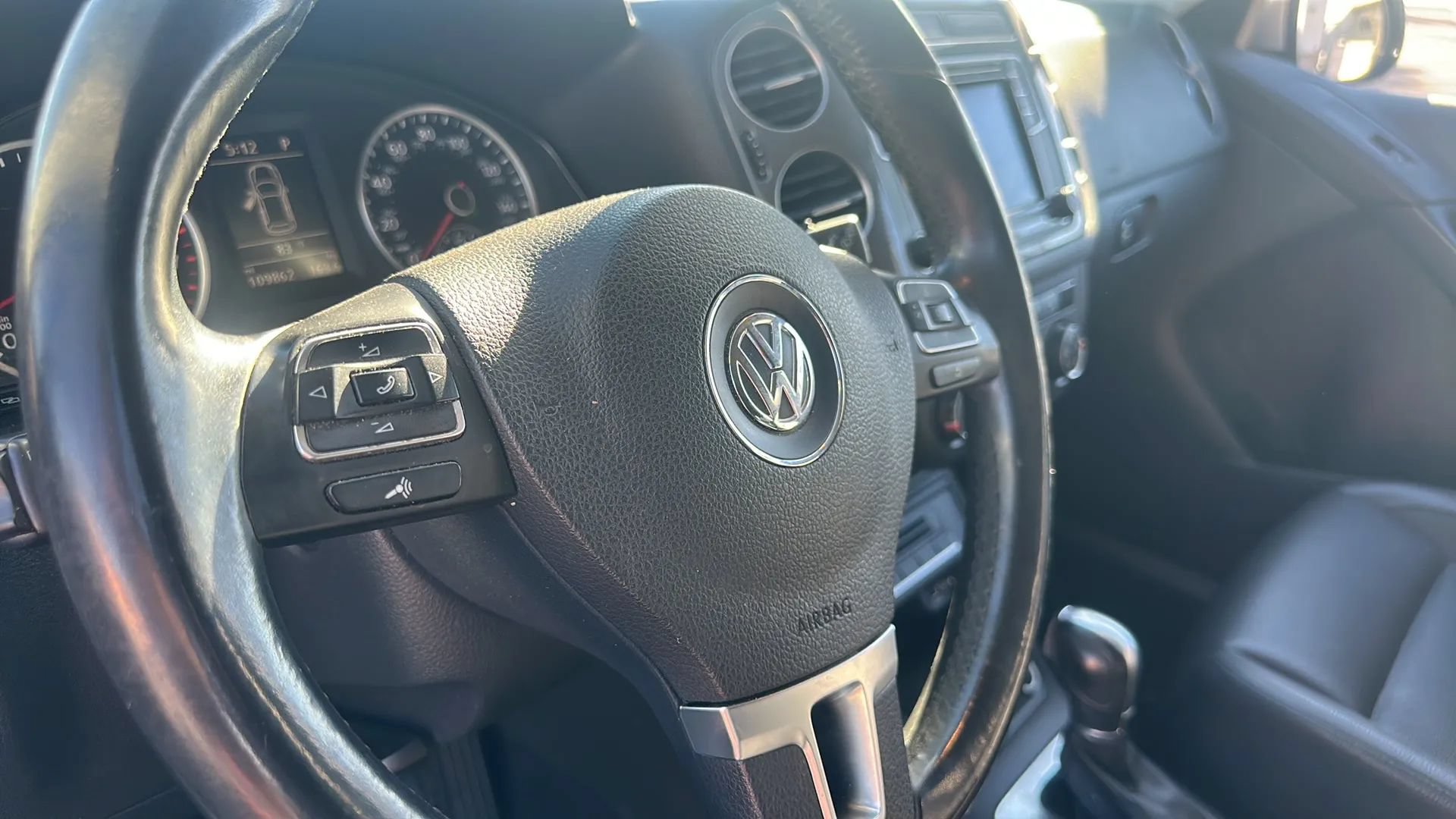 Used 2017 Volkswagen Tiguan S FWD image 10
