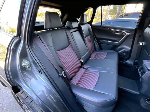 Certified 2025 Toyota RAV4 XSE image 25