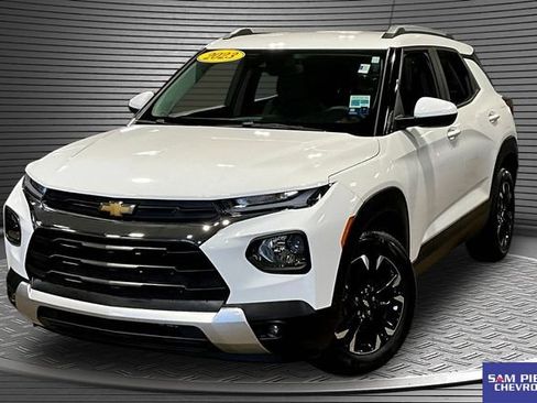 Used 2023 Chevrolet TrailBlazer LT FWD image 1