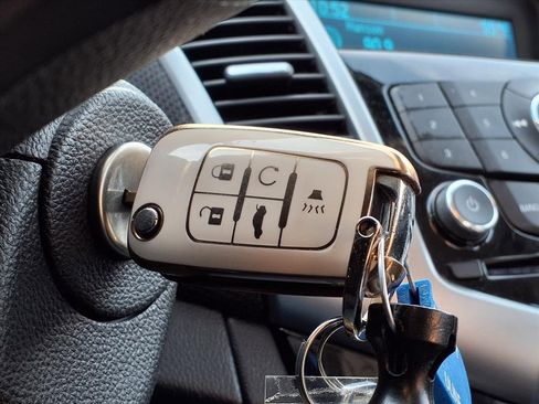 Used 2014 Chevrolet Cruze LT image 19