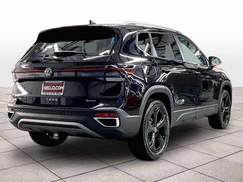 New 2026 Volkswagen Taos SEL image 4