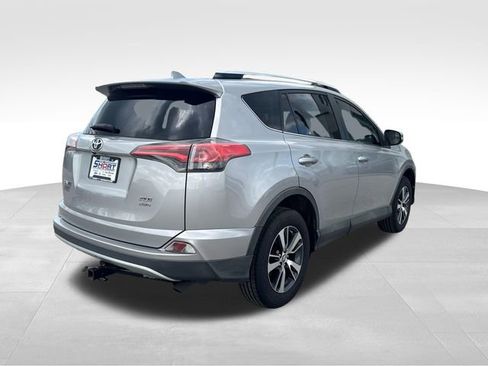 Used 2016 Toyota RAV4 XLE image 5