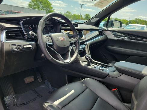 Used 2022 Cadillac XT6 Premium Luxury w/ Technology Package AWD/4WD image 19