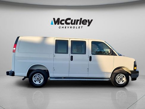 Used 2025 GMC Savana 2500 w/ Driver Convenience Package RWD image 8