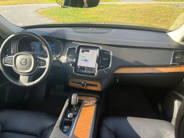 Used 2025 Volvo XC90 T8 Plus w/ Protection Package AWD/4WD image 16