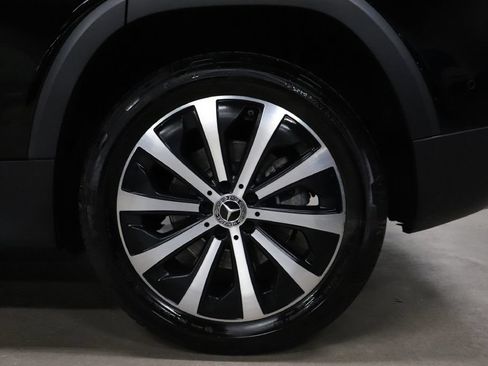 Used 2020 Mercedes-Benz GLB 250 image 33