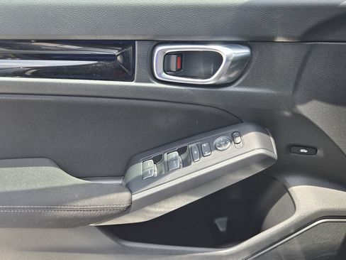 Used 2023 Honda Civic EX image 28