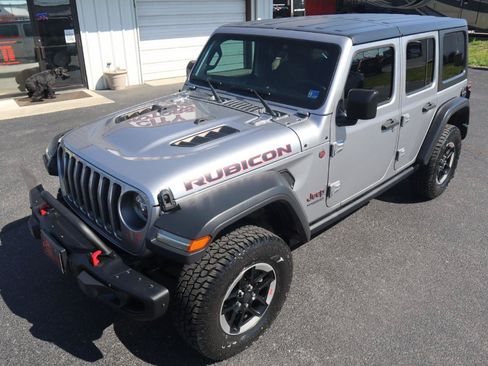 Used 2018 Jeep Wrangler Unlimited Rubicon AWD/4WD image 10