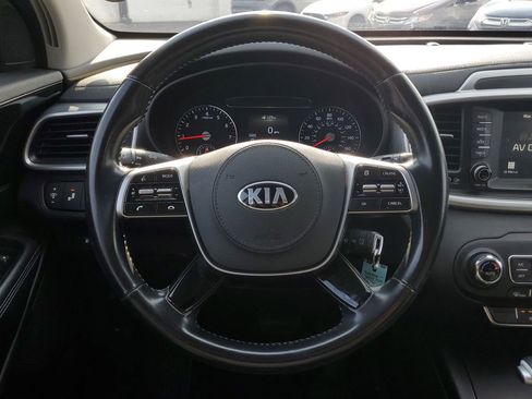 Used 2019 Kia Sorento S image 25