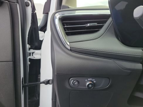 Used 2025 Buick Encore GX Preferred w/ Comfort Package image 21