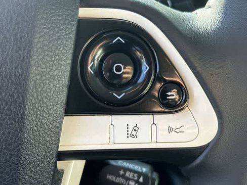 Used 2017 Toyota Prius Four w/ Advanced Technology Package FWD image 23