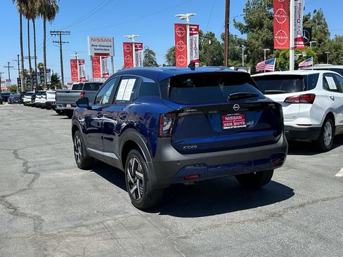 Used 2026 Nissan Kicks SV FWD image 4