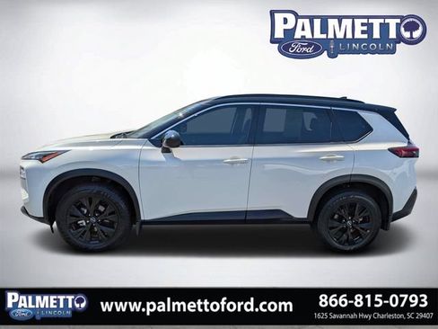 Used 2023 Nissan Rogue SV w/ SV Premium B Package FWD image 6
