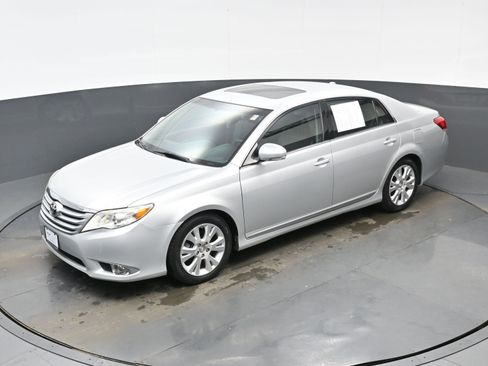 Used 2012 Toyota Avalon image 31