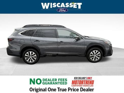 Used 2023 Subaru Outback Premium image 6