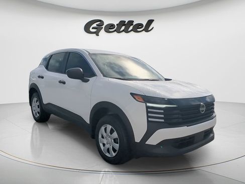 Certified 2025 Nissan Kicks S image 7