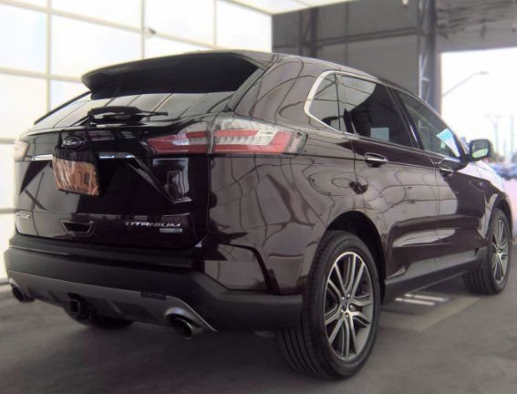 Used 2019 Ford Edge Titanium w/ Cold Weather Package AWD/4WD image 4
