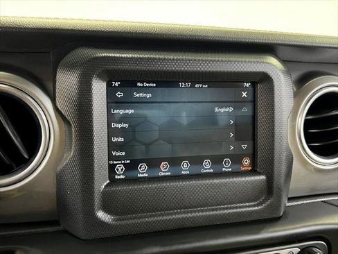 Certified 2021 Jeep Gladiator Overland w/ Cold Weather Group image 40