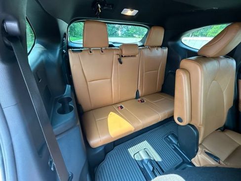 Certified 2025 Toyota Highlander Platinum AWD/4WD image 53