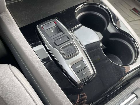 Used 2016 Honda Pilot Touring image 23