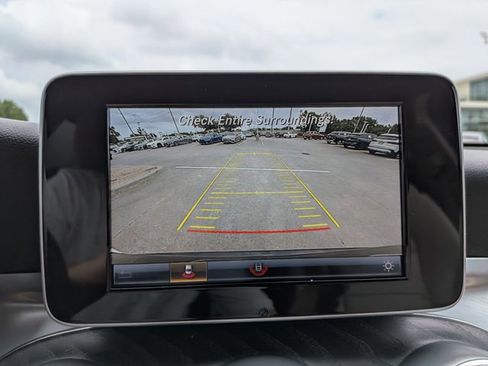 Used 2018 Mercedes-Benz GLC 300 image 13