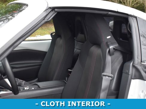 Used 2018 MAZDA MX-5 Miata RF Club image 8