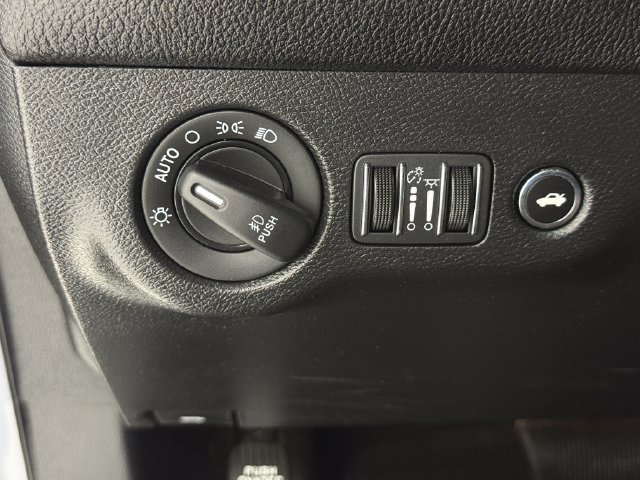 Used 2020 Dodge Challenger SXT w/ Blacktop Package RWD image 15