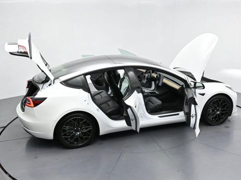 Used 2021 Tesla Model 3 Standard Range Plus RWD image 33