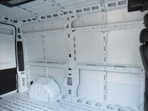 Used 2025 RAM ProMaster 2500 w/ Convenience Group FWD image 12