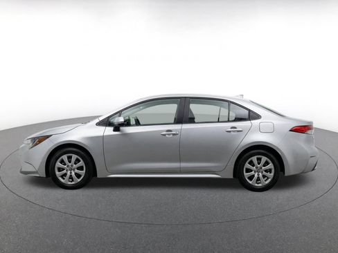 Used 2025 Toyota Corolla LE FWD image 4