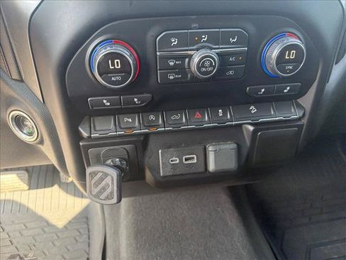 Used 2019 Chevrolet Silverado 1500 RST AWD/4WD image 16