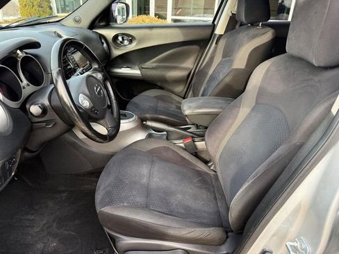 Used 2017 Nissan Juke SV FWD image 16