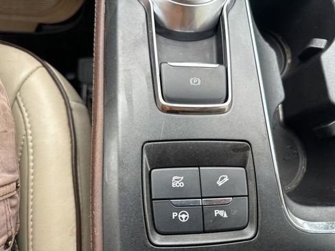 Used 2017 Ford Fusion Platinum FWD image 35