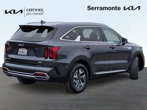 Certified 2023 Kia Sorento EX FWD image 4