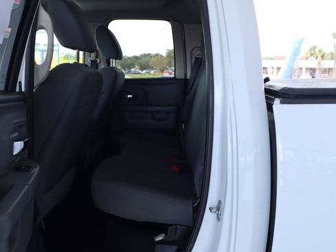 Used 2016 RAM 1500 Classic SLT image 26