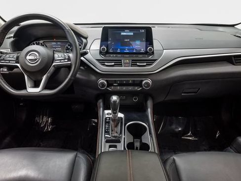 Used 2025 Nissan Altima 2.5 SR AWD/4WD image 26