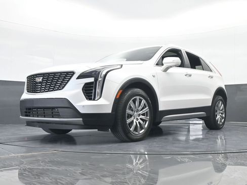 Used 2022 Cadillac XT4 Premium Luxury w/ Enhanced Visibility Package image 65