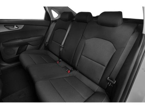 Used 2020 Kia Forte LXS FWD image 16