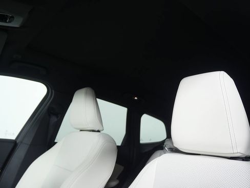 New 2026 BMW X1 xDrive28i w/ Technology Package AWD/4WD image 11