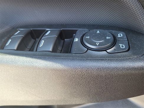 Used 2022 Chevrolet Equinox RS w/ RS Leather Package image 29