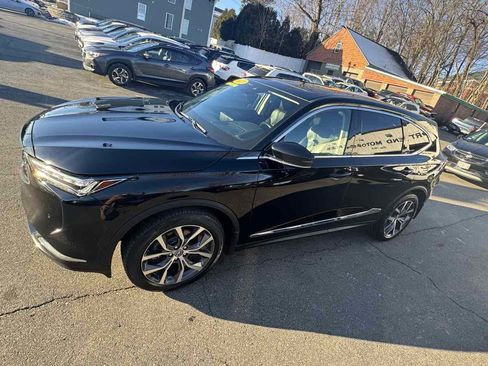 Used 2023 Acura MDX SH-AWD w/ Technology Package image 2