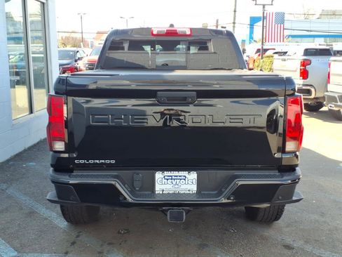 Certified 2023 Chevrolet Colorado Trail Boss w/ Advanced Trailering Package AWD/4WD image 5