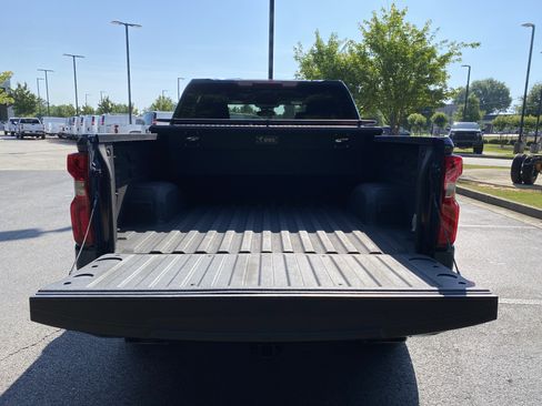 Used 2023 Chevrolet Silverado 1500 RST AWD/4WD image 11