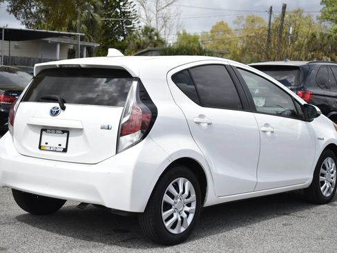 Used 2015 Toyota Prius C Two image 7