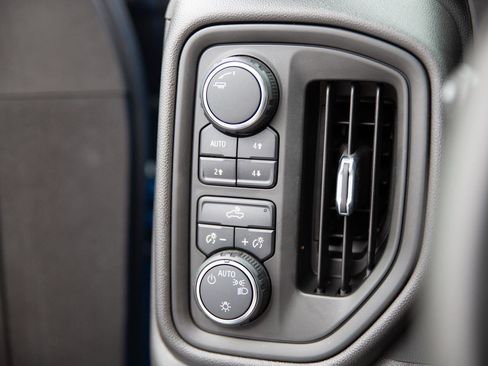 Certified 2023 Chevrolet Silverado 1500 Custom Trail Boss image 17