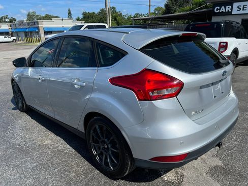 Used 2015 Ford Focus Titanium FWD image 7