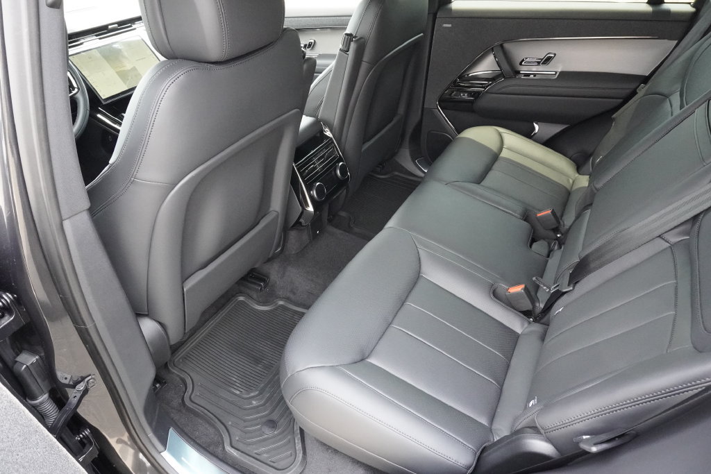 New 2026 Land Rover Range Rover Sport Dynamic SE AWD/4WD image 29