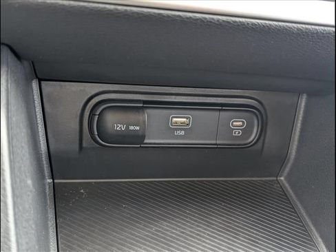 Used 2025 Kia Sportage LX AWD/4WD image 14