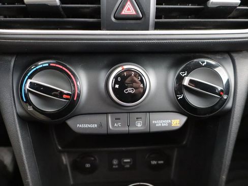 Used 2020 Hyundai Kona SEL image 21